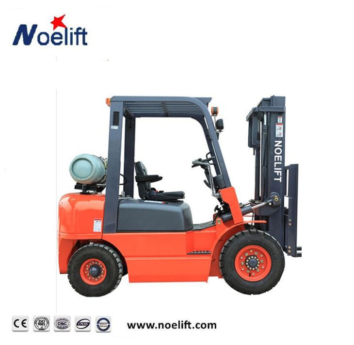 Gasoline Lpg Four Wheel Forklift